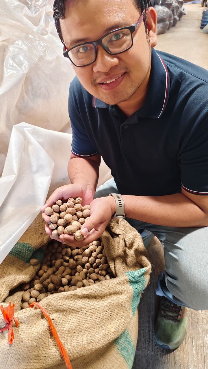 Nutmeg Grade A - 2